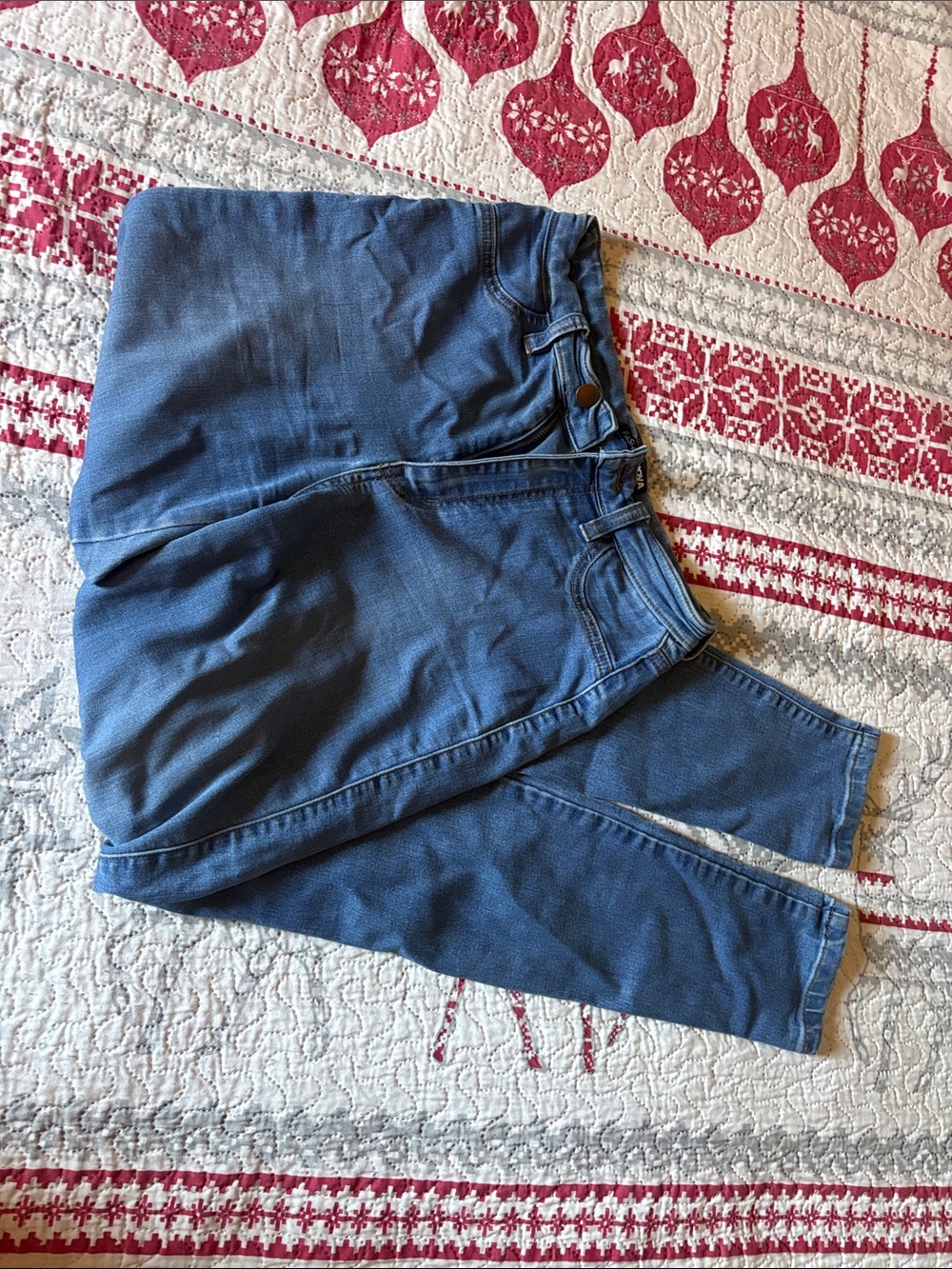 Fashion Nova High-Rise Jeans in Medium Blue Wash